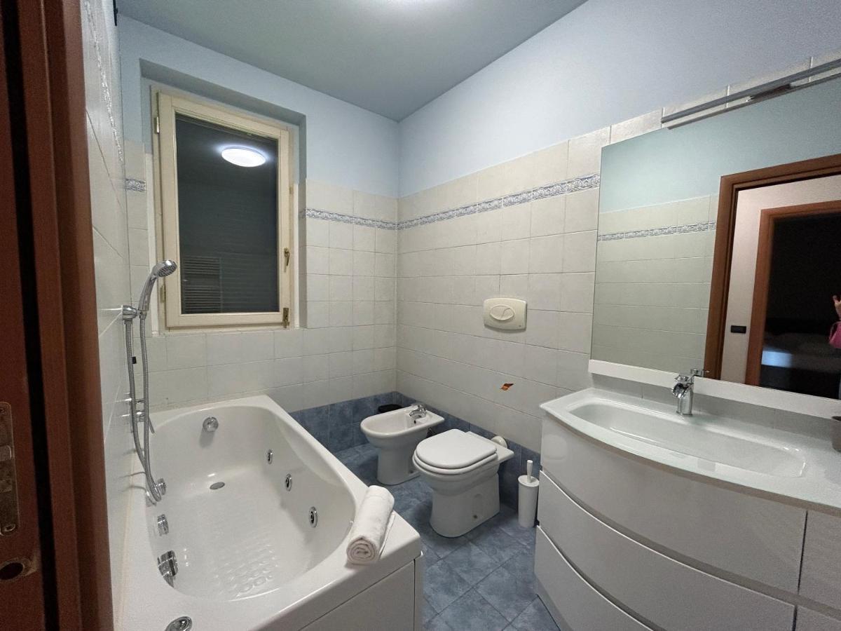 Appartamento Mimosa - Immobili E Soluzioni Rent Брембате Экстерьер фото